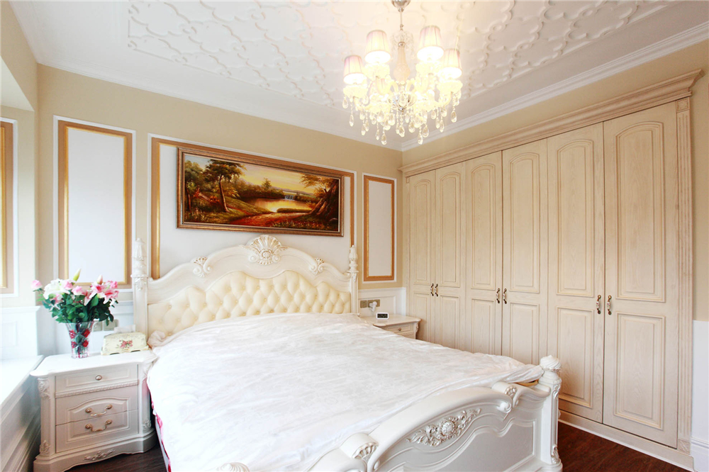 入墻式定制衣柜有哪些優缺點？(圖1)